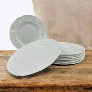 Vintage USA Made Harvest Grape Milk Glass Dinner Plates Set of 8